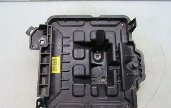 KIA Soul Battery box tray 37150J2000