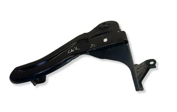 Audi A6 S6 C6 4F Intercooler pipe mounting bracket 4F0145813F