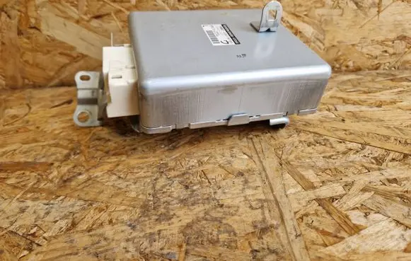 Toyota Prius (XW30) Power steering control unit/module 8965047260 1129002271 JL501001981