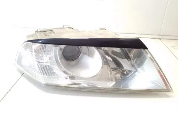 Skoda Octavia Mk2 (1Z) Headlight/headlamp