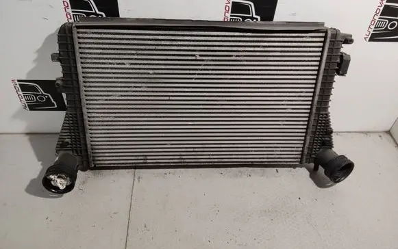 Volkswagen Golf V Intercooler radiator 1K0145803L
