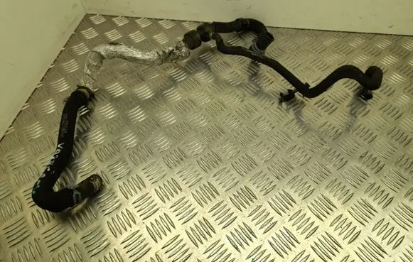 Audi Q7 4M Engine coolant pipe/hose 4M0145948C