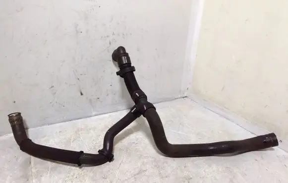 Peugeot 407 Engine coolant pipe/hose