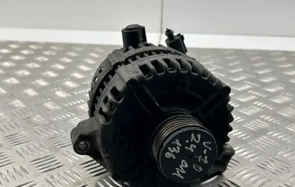 Volvo V70 Generator/alternator 0121715079 LLX14M25 30659341