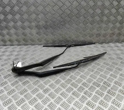 Suzuki Grand Vitara II Windshield/front glass wiper blade 3831078K10 3833065J10