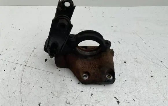 Volvo V70 Driveshaft support bearing bracket 30787842