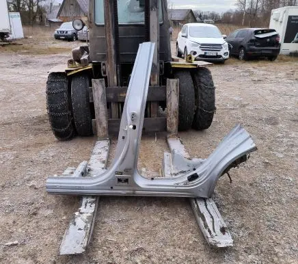 Subaru Forester SJ Pillar (middle) 
