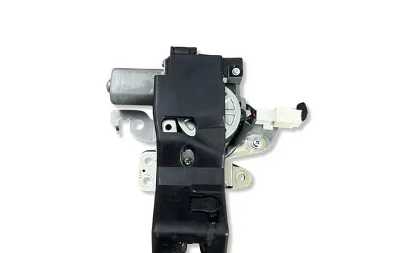 Mazda 6 Tailgate/trunk/boot lock/catch/latch ED451404 LM658VA