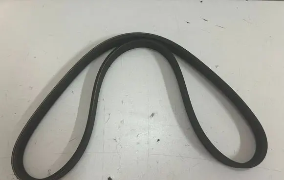 Toyota Hilux (N80, N90, N100, N110) Alternator belt 4PK833