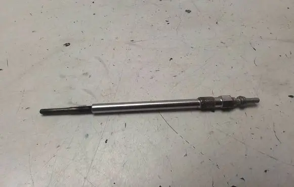 Opel Insignia A Glow plug 55564162