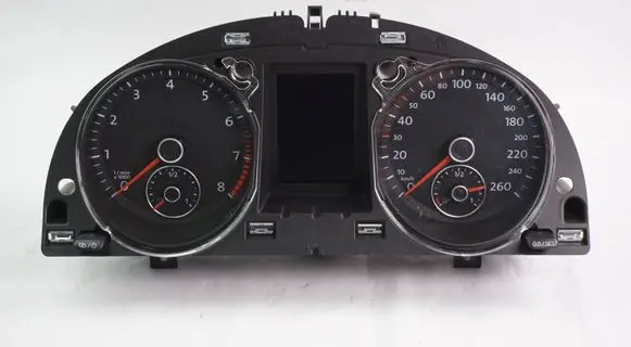 Volkswagen PASSAT B7 Speedometer (instrument cluster) 3AA920870K