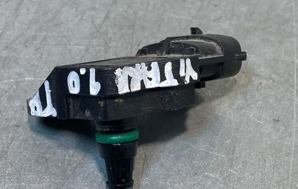 Suzuki Vitara (LY) Intake air temperature sensor 0261230452