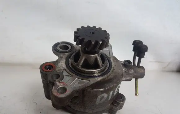 Mitsubishi Pajero Vacuum pump