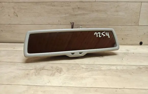 Volkswagen Golf V Rear view mirror (interior) E11015625
