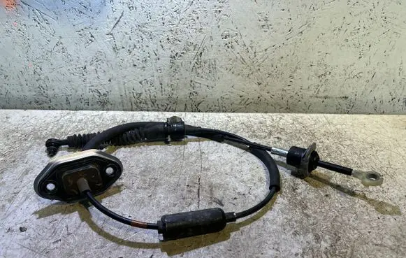 KIA Sportage Gear shift cable linkage 46790F1010