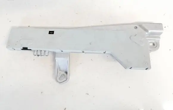 Mercedes-Benz E W211 Antenna control unit a2118204189 4019104360a
