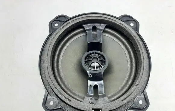 Audi A3 S3 8P Front door speaker 8H0035411D