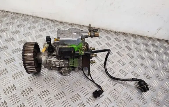 Renault Scenic I Fuel injection high pressure pump 8200048193