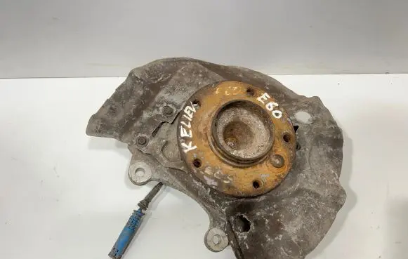 BMW 5 E60 E61 Front wheel hub 6760954