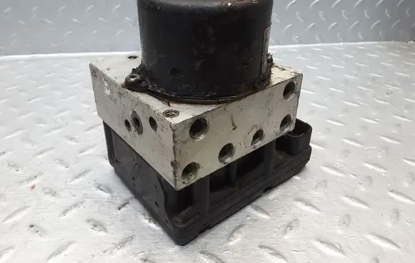 Audi A3 S3 8L ABS Pump 1J0907379P 10094903313