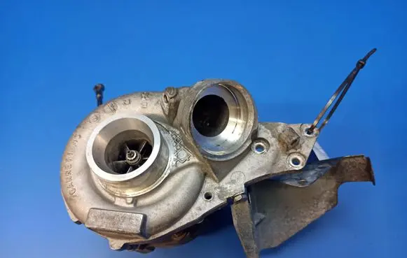 Mercedes-Benz E W211 Turbo A6460900180