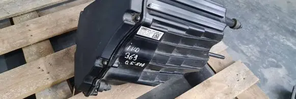 Trunk/boot sill cover protection