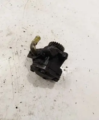 Mitsubishi Pajero Power steering pump