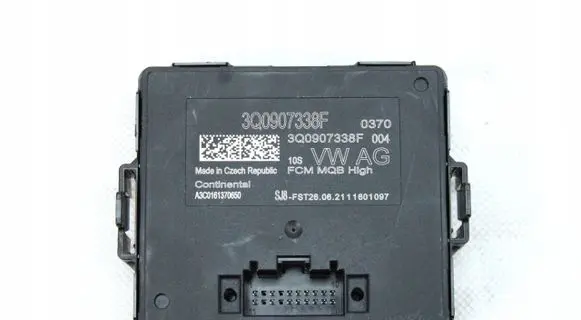 Volkswagen PASSAT B8 Gateway control module 3Q0907338F