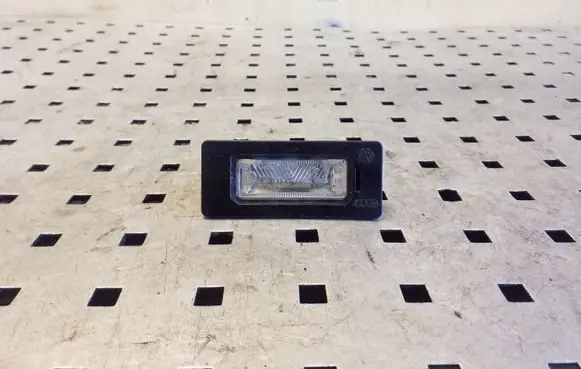 Audi A4 S4 B8 8K Number plate light 8T0943021