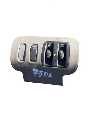 Renault Scenic II - Grand scenic II Headlight level height control switch 8200140984