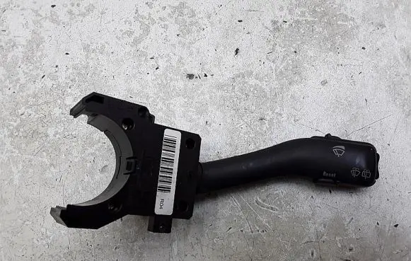 Skoda Fabia Mk1 (6Y) Wiper switch CZK0301202032