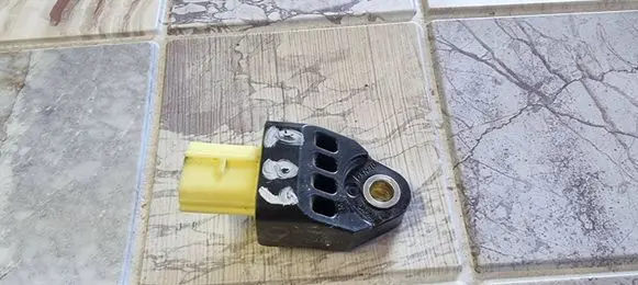 Subaru Forester SH Airbag deployment crash/impact sensor 98235SC000