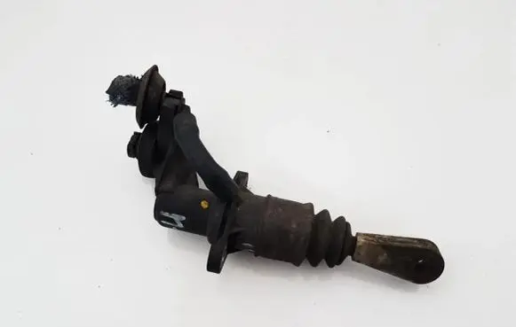 Audi A4 S4 B5 8D Clutch master cylinder 8e2721401