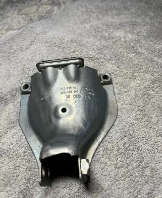 Audi A5 8T 8F Engine mounting bracket 8K0399060A