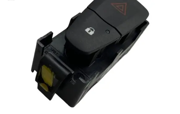 Dacia Sandero Hazard light switch E3160101