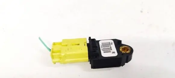 Toyota Avensis T250 Airbag deployment crash/impact sensor 8983305020 89833-05020