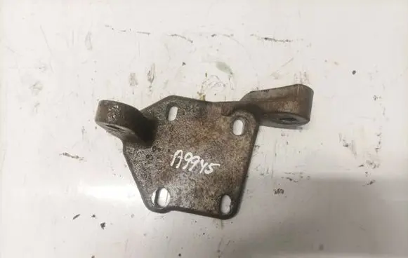 Volvo XC90 Engine mounting bracket 9480817