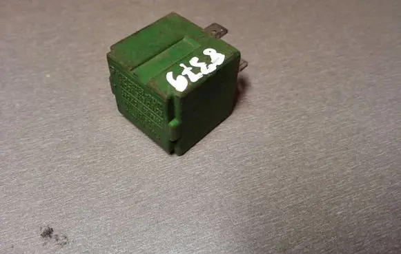Mercedes-Benz Vito Viano W638 Other relay A0045450405 0045450405