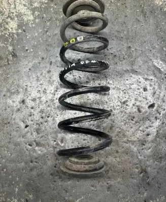 Skoda Octavia Mk2 (1Z) Rear coil spring