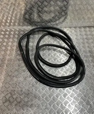 Audi A3 8Y Front door rubber seal VW25928