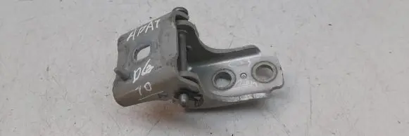 Citroen C3 Rear door lower hinge