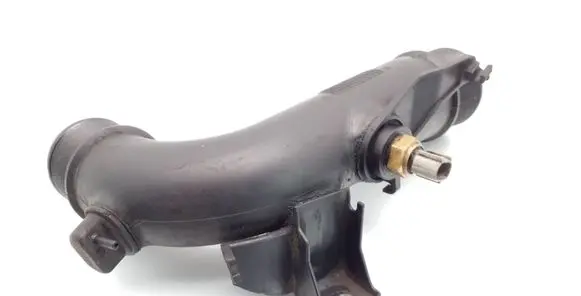 Toyota Auris 150 Intercooler hose/pipe 173620R021 8942460010