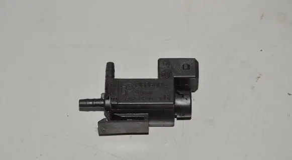 BMW X5 E53 Turbo solenoid valve 1742712