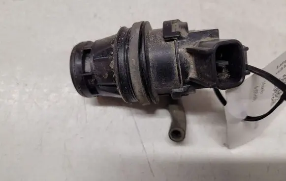 Mazda 6 Windscreen/windshield washer pump 8603109170