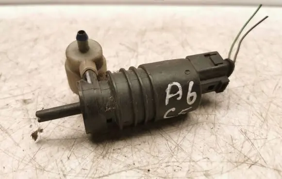 Audi A6 S6 C5 4B Windscreen/windshield washer pump