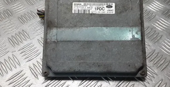 Ford Fiesta Engine control unit/module 3S6112A650CC S118107004E