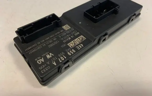 Tailgate/trunk control unit/module