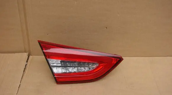 Maserati Quattroporte Tailgate rear/tail lights 670009229 21020101