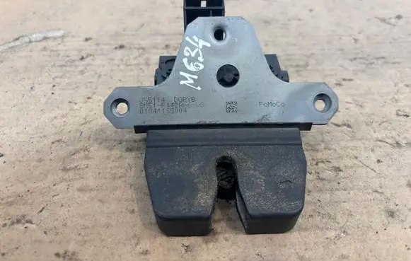 Ford Focus Tailgate/trunk/boot lock/catch/latch 01041155004 55114 8M51R442A66DB
