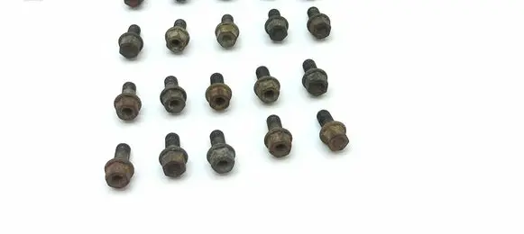 Mercedes-Benz COMPAKT W115 Nuts/bolts 